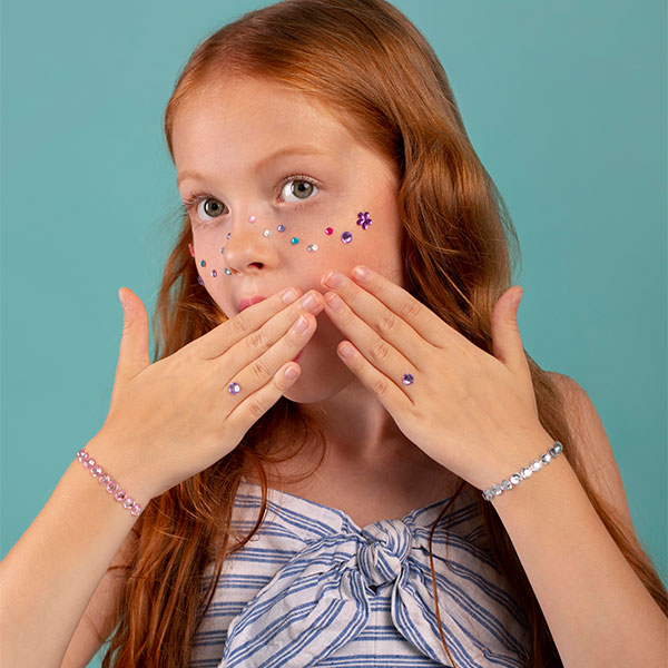 MT-NAILS-WOODBURY-MN-55125-kid